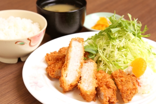 Tonkatsu set meal