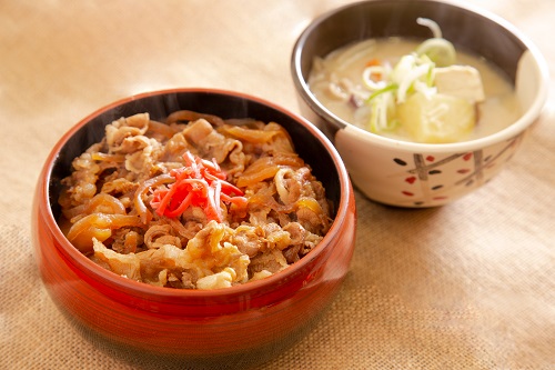 牛丼とミニ豚汁セット