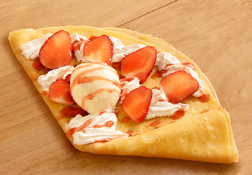 Ice cream & strawberries